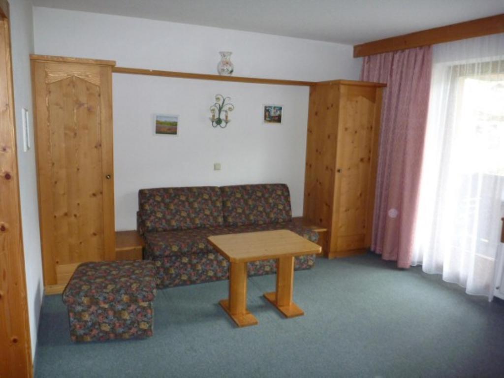 Apartamento Haus Bellis Neustift im Stubaital Habitación foto